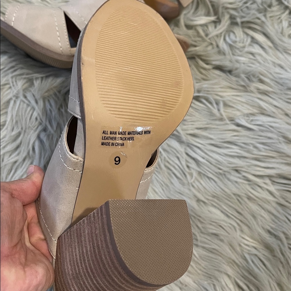 Dolce Vita Heel Sandals - Picture 5 of 5